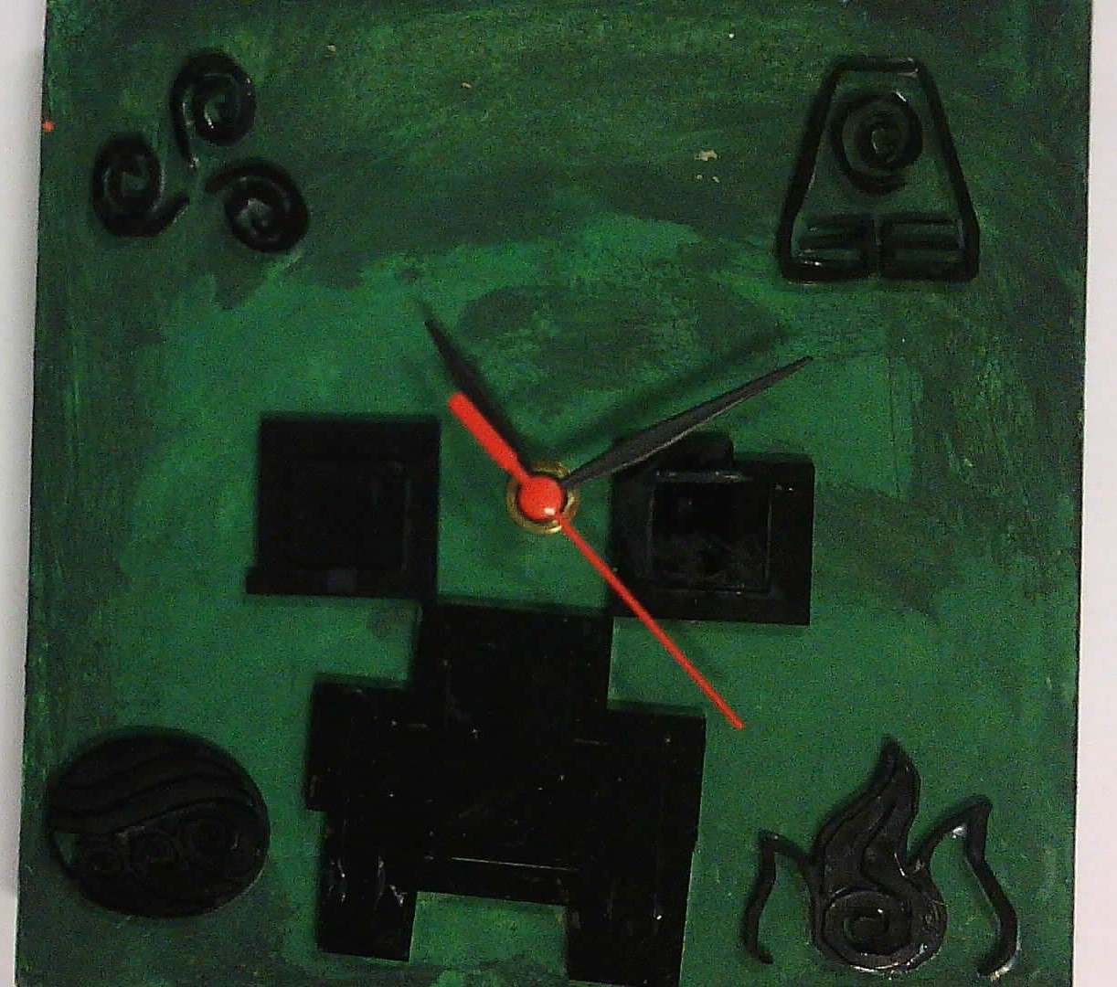 9H2clock14.jpg